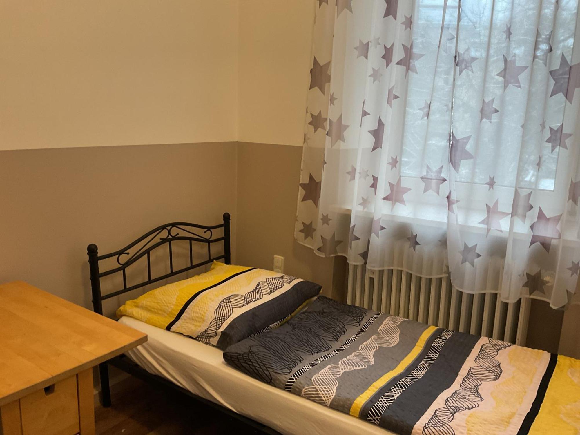 Pension&Hostel Anna - Monteurzimmer Мюнхен Экстерьер фото