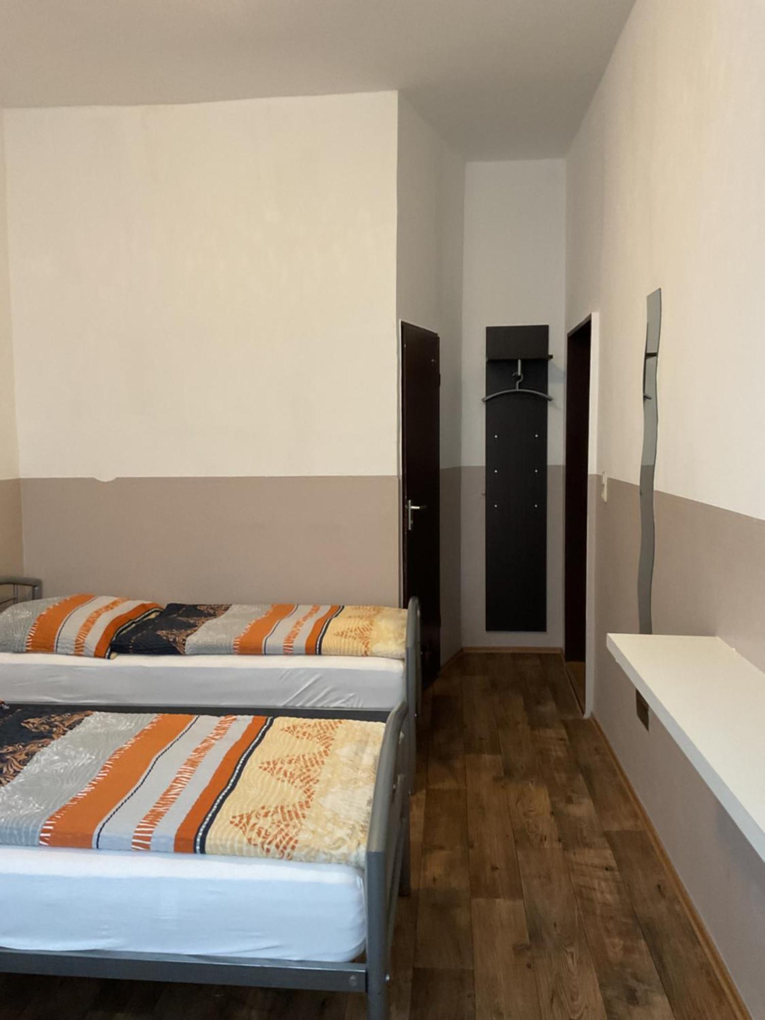 Pension&Hostel Anna - Monteurzimmer Мюнхен Экстерьер фото