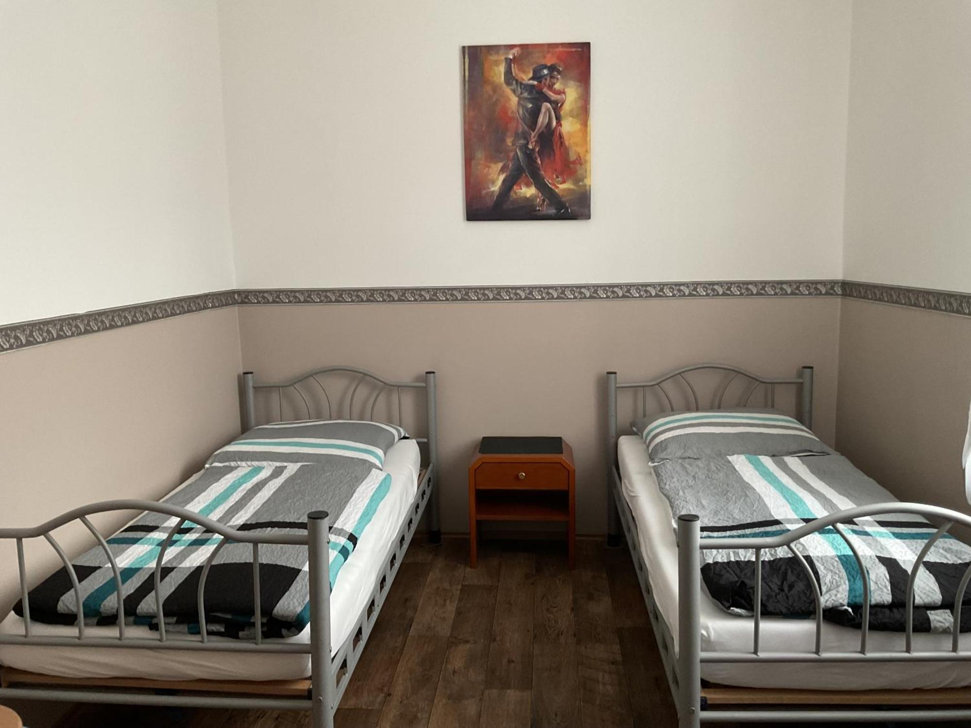 Pension&Hostel Anna - Monteurzimmer Мюнхен Экстерьер фото