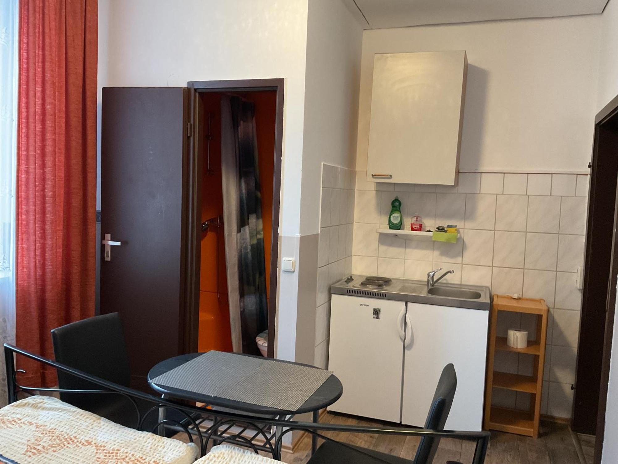 Pension&Hostel Anna - Monteurzimmer Мюнхен Экстерьер фото
