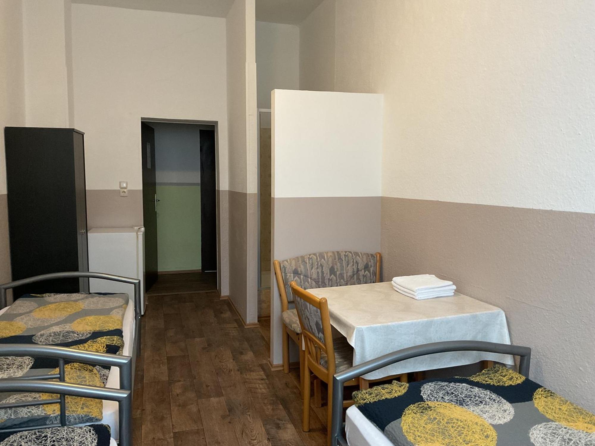 Pension&Hostel Anna - Monteurzimmer Мюнхен Экстерьер фото